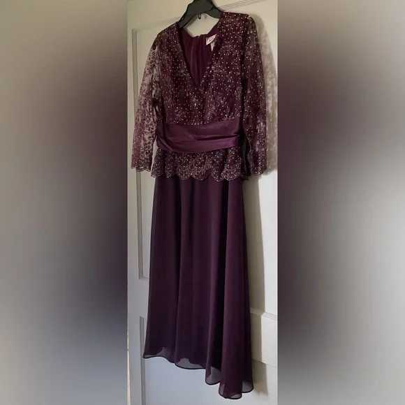 Formal Evening Dress Mother of Bride - Picture 3 of 12